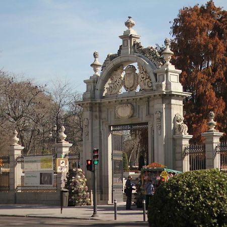 Cosy Apartment Prado Museum Madrid Buitenkant foto