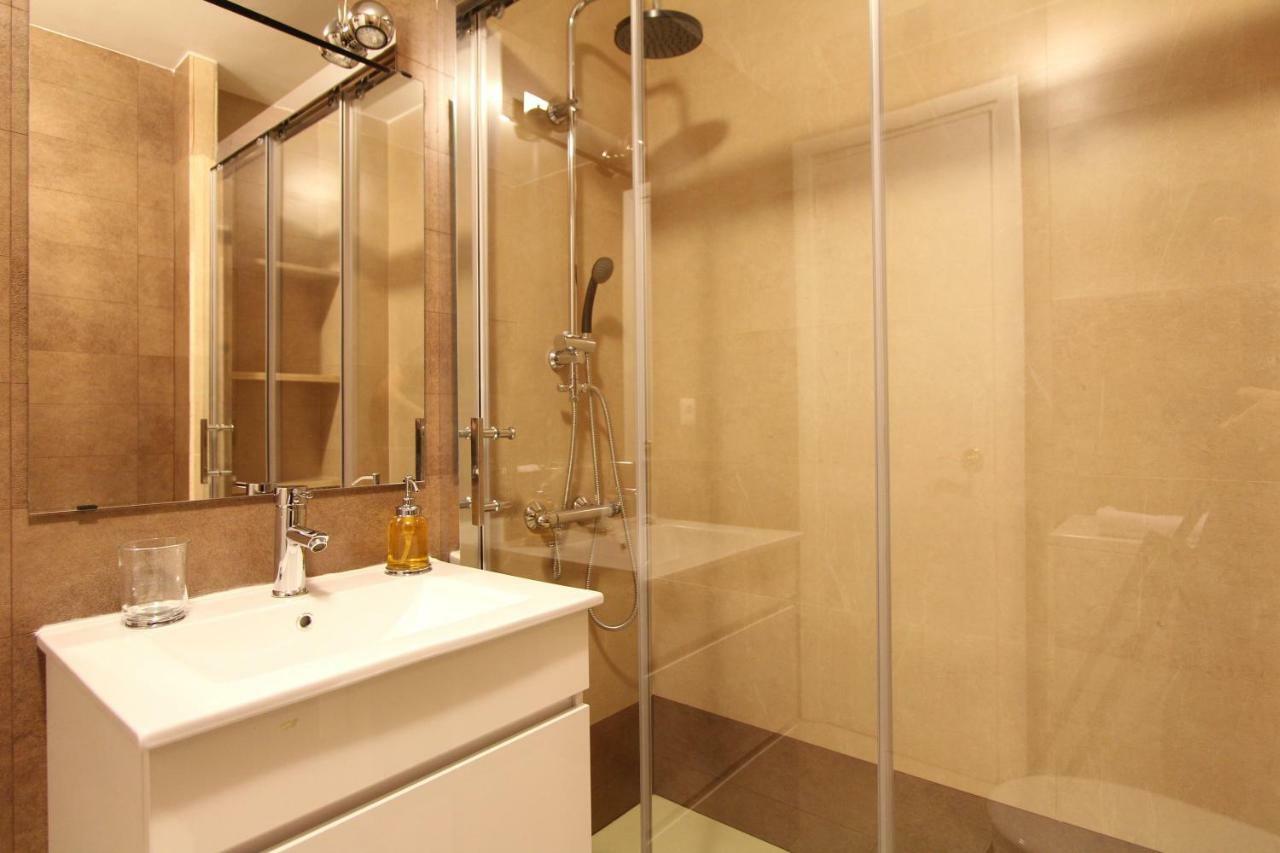 Cosy Apartment Prado Museum Madrid Buitenkant foto